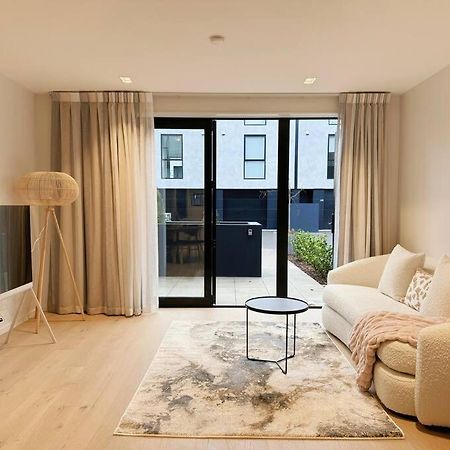 Black-Luxe Living In The Heart Of City Leilighet Christchurch Eksteriør bilde