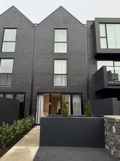 Black-Luxe Living In The Heart Of City Leilighet Christchurch Eksteriør bilde