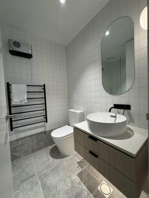 Black-Luxe Living In The Heart Of City Leilighet Christchurch Eksteriør bilde