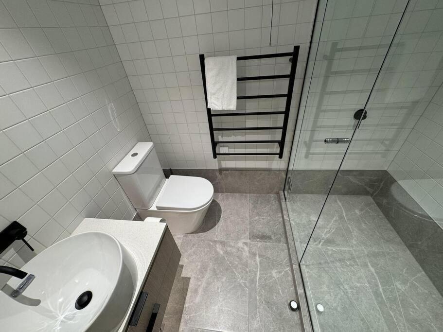 Black-Luxe Living In The Heart Of City Leilighet Christchurch Eksteriør bilde